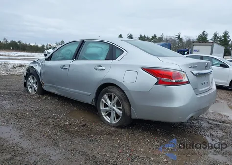 2015 Nissan Altima 2.5 Sv z USA, uszkodzony, nr VIN 1N4AL3AP1FC147837